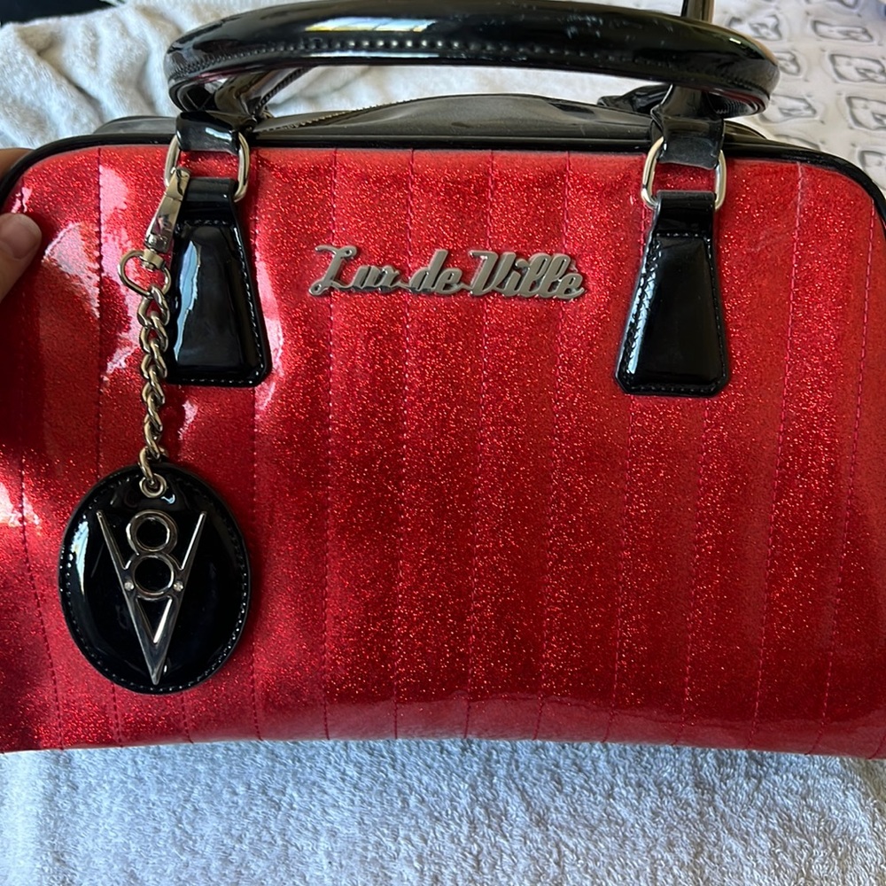 Lux DeVille large V8 purse